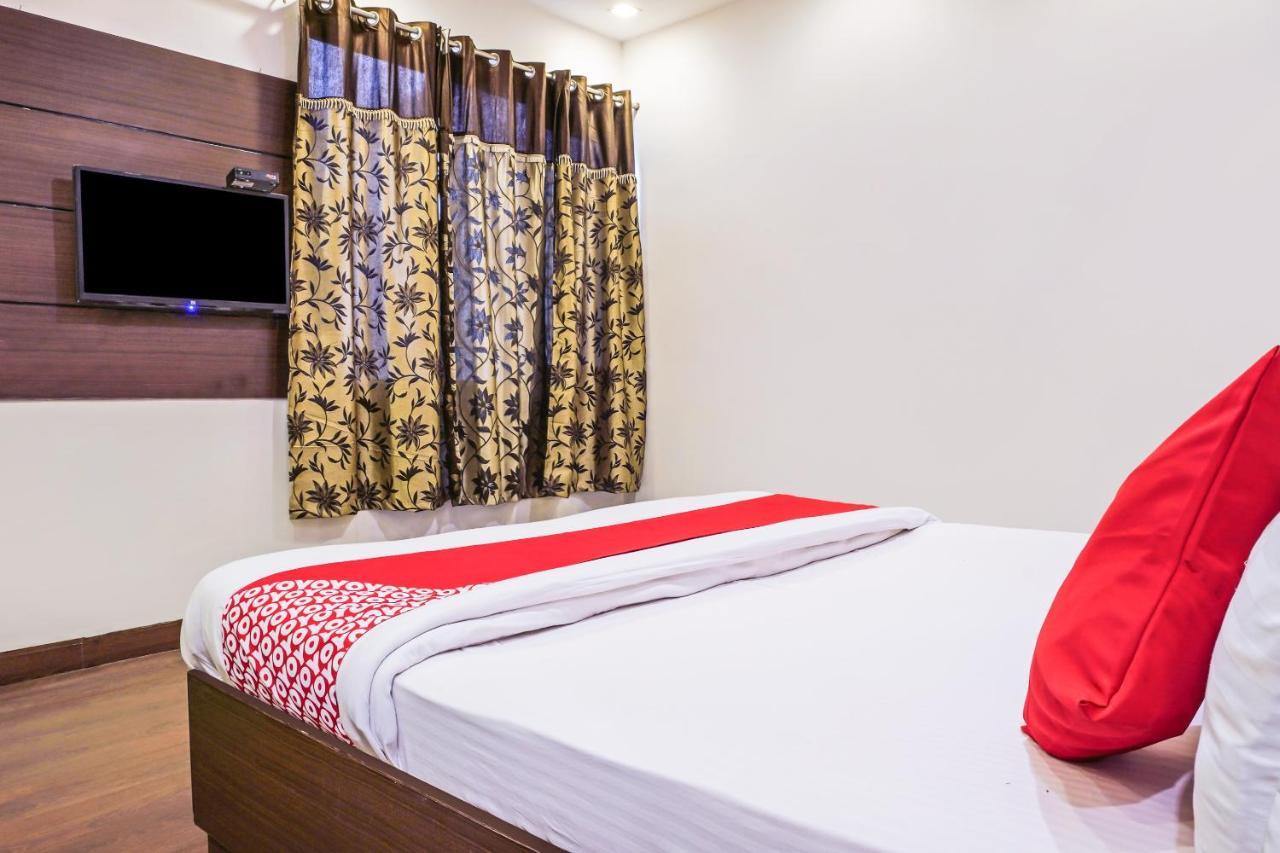 Oyo 18895 Hotel Kartikay Grand Hisar Exterior photo